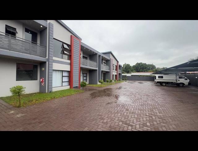 3 BEDROOM APARTMENT FOR SALE IN RUSTENBURG CENTRAL